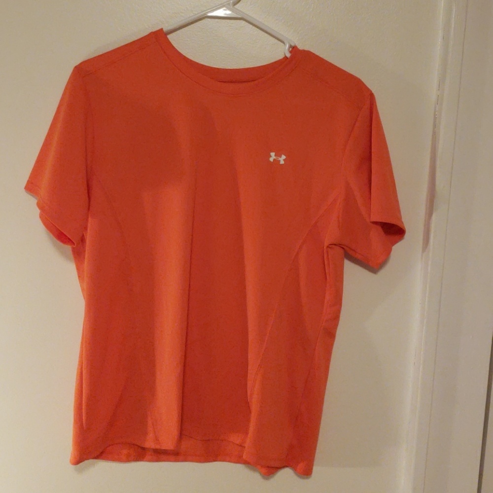 Under Armour tee